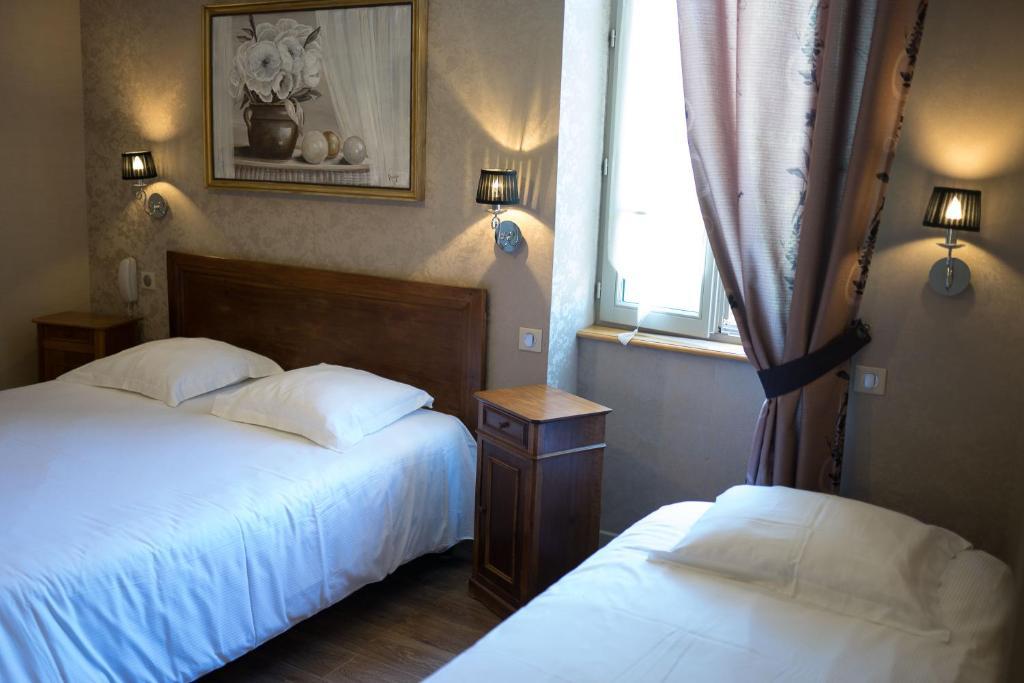 Hotel Restaurant Le Moulin De Saint Verand Ngoại thất bức ảnh